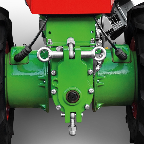 Schnellkupplungssystem erleichtert das Wechseln der Anbaugeräte