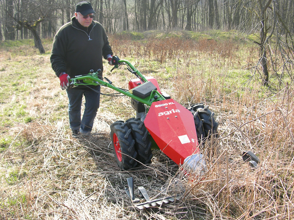 agria 5500 mit Mähbalken