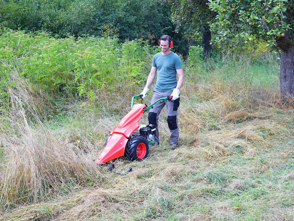 agria 3600 BM mit Mähbalken