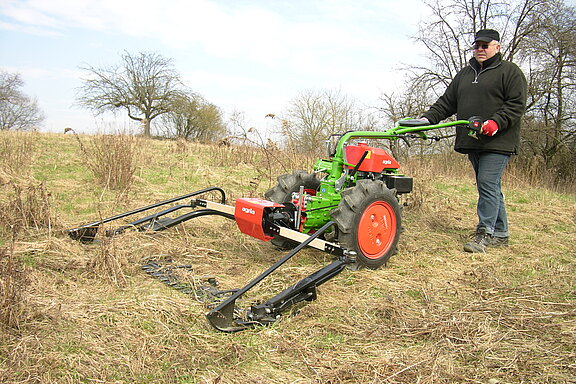 agria 3400 mit Portalmähwerk