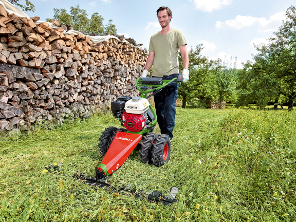 agria 5300 mit Mähbalken
