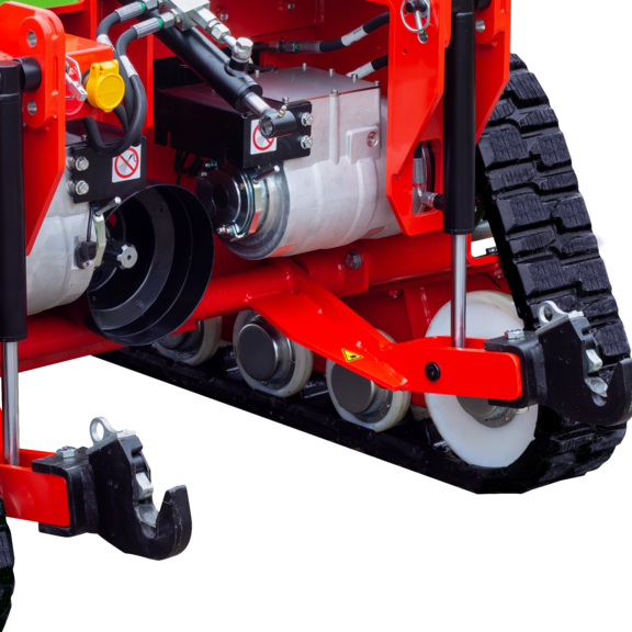 Standard-Dreipunkt-Aufnahme (KAT 1) für hohe Flexibilität unterschiedlicher Anbaugeräte