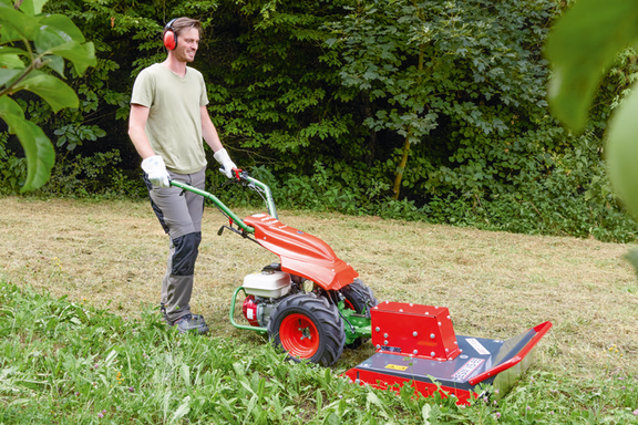 agria 3600 BM mit Sichelmulcher