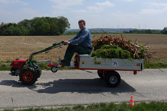 agria 3400 mit Transportanhänger