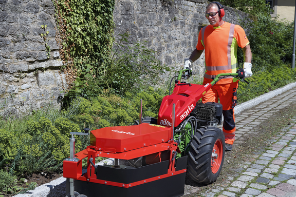 agria 5900 Bison mit Wildkrautbürste WK 70