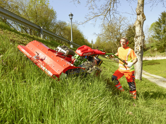 agria 5900 Taifun mit Mulcher