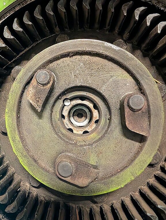 Polrad mit Lüfterrad.jpg