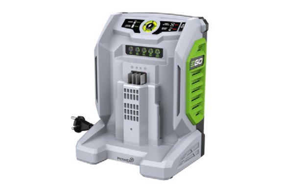 Schnellladegerät zum Aufladen an 230 V Steckdosen