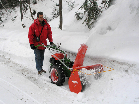 agria 3400 mit Schneefräse